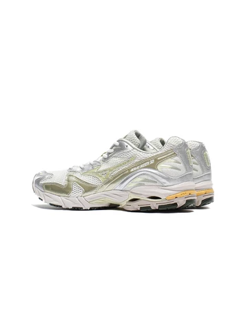 Mizuno Wave Rider Metallic Pack D1GA243106 schräg seitlich
