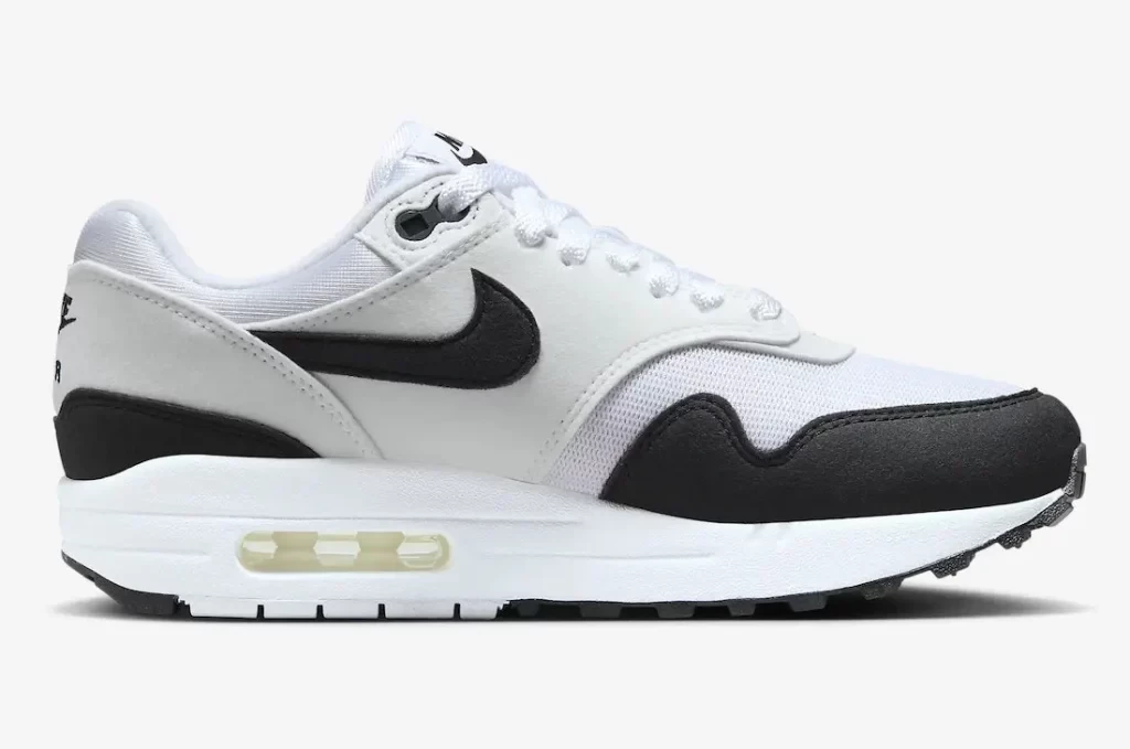 Air max 1 black and white online