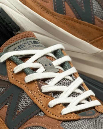 Carhartt WIP New Balance 990v6 Detail Zunge