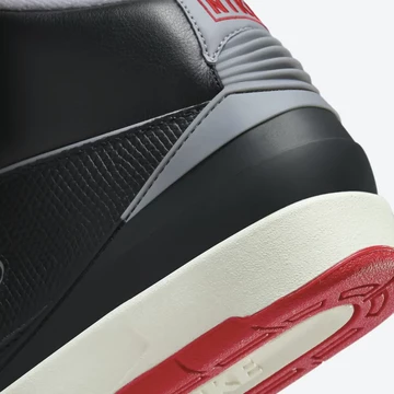 Jordan 2 Black Cement Detail Ferse