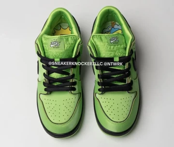 The Powerpuff Girls Nike SB Dunk Low Buttercup toebox von oben