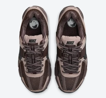 Nike Vomero 5 Plum Eclipse von Oben