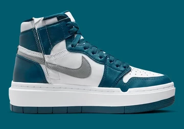 Jordan 1 Elevate Sky J French Blue Seite innen