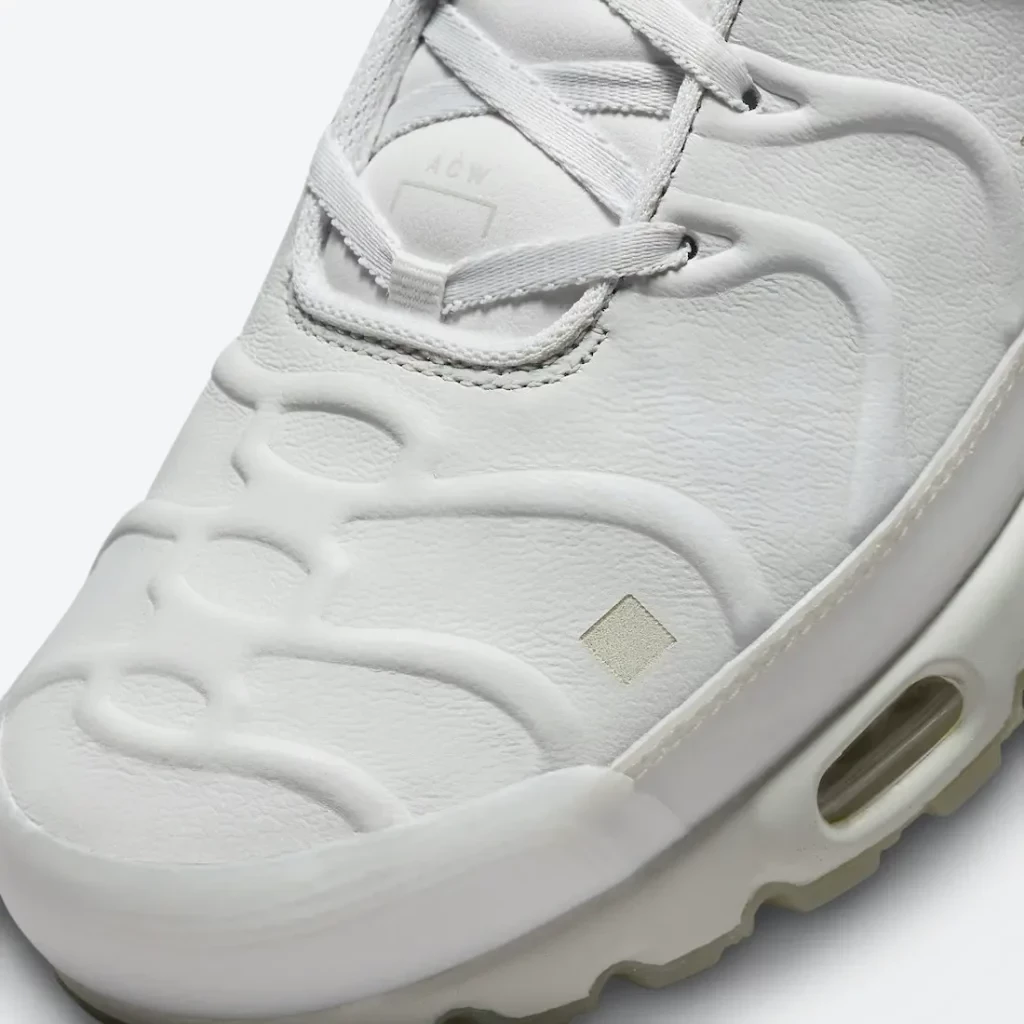 A COLD WALL Nike Air Max Plus Platinum Tint FD7855-002