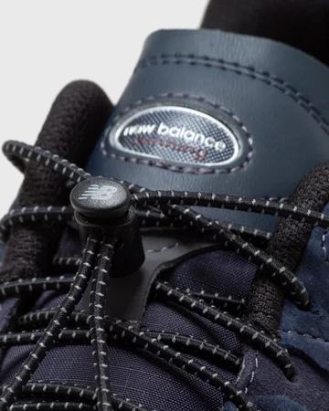 New Balance 2002R Protection Pack Eclipse Detail Zunge