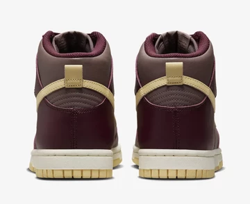 Dunk High Plum Eclipse von Hinten
