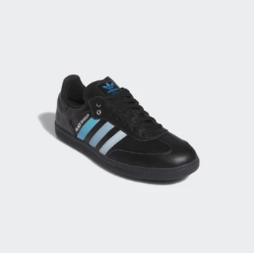 Blacksheep x Charlotte FC x adidas Samba ADV schräg frontal