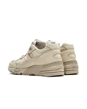 New Balance 991v1 Off White von Hinten