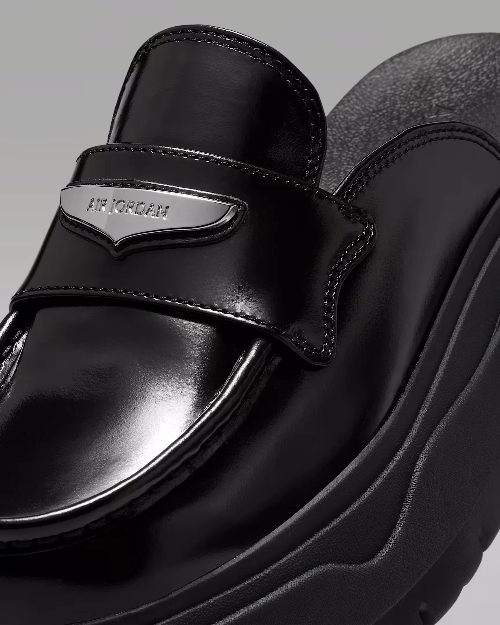 Air Jordan Mule Black HJ4292-001 | Dead Stock