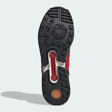 AMG x adidas ZX 8500 Core Black Sohle