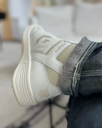 Undefeated Converse Weapon Castle Wall On Feet