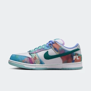 Futura Laboratories SB Dunk Low Bleached Aqua