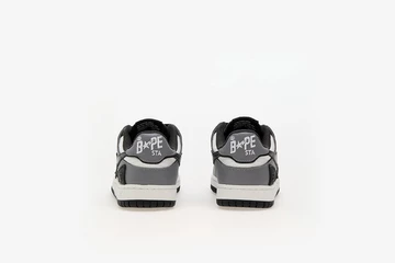 Der Bape Sk8 Sta M1 White Black Grey von hinten