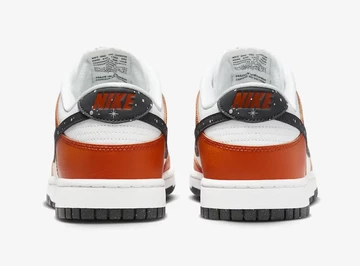 Dunk Low Starry Swoosh Orange von hinten