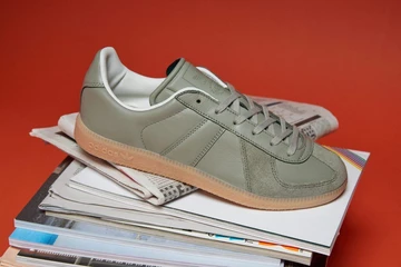 size? adidas BW Army Pack