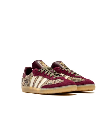 Liberty London x adidas Maroon Pack schräg