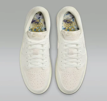 Chris Paul Jordan 1 Low OG Light Cream Sail von Oben