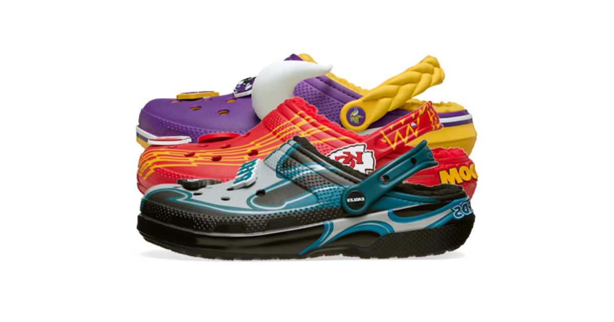NFL x Crocs Classic Lined Clog Pack | Dead Stock