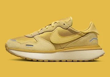 Nike Phoenix Waffle Wheat Gold innen