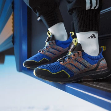 Fortnite x adidas UltraBOOST Royal Mood