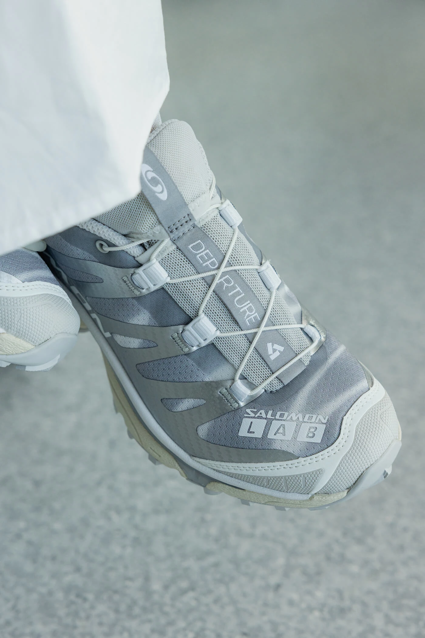 SALOMON　CONTANER130 Amazon.com | Salomon Men's Authentic Leather & GORE-TEX