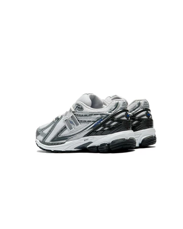 New Balance 1906R Castlerock Black Cement schräg