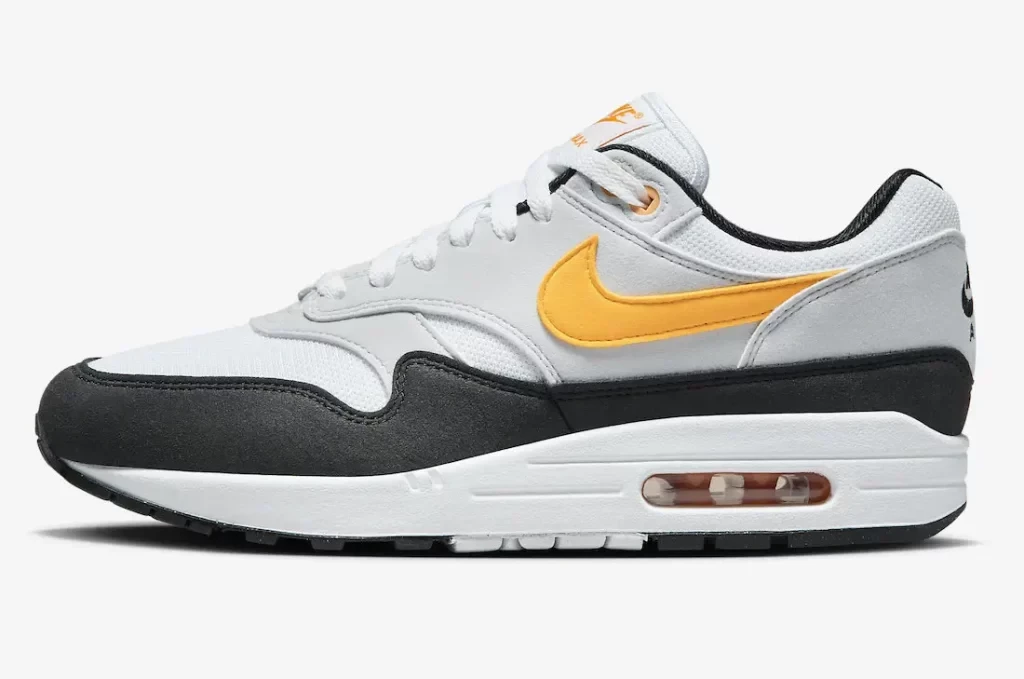 Black and yellow air max 1 on sale