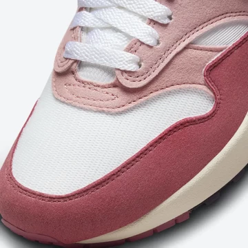 Air Max 1 Red Stardust Detail Toebox