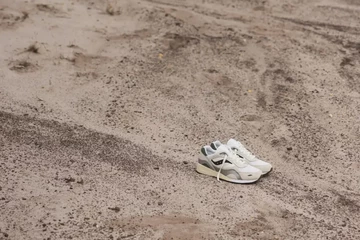 Asphaltgold Saucony Shadow 6000 Light Grey Lookbook Paar