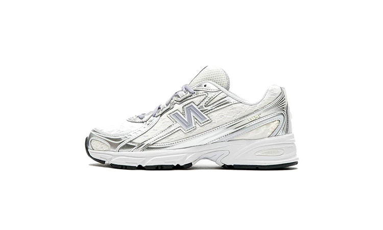 New Balance 740 Linen Silver Metallic