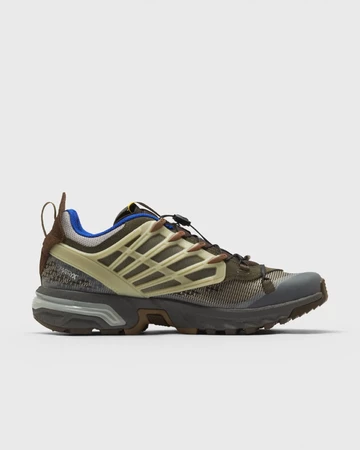 A-COLD-WALL x Salomon ACS Pro Pack am schräg