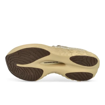 Salehe Bembury x PUMA Velum NITRO Toasted Almond Sohle