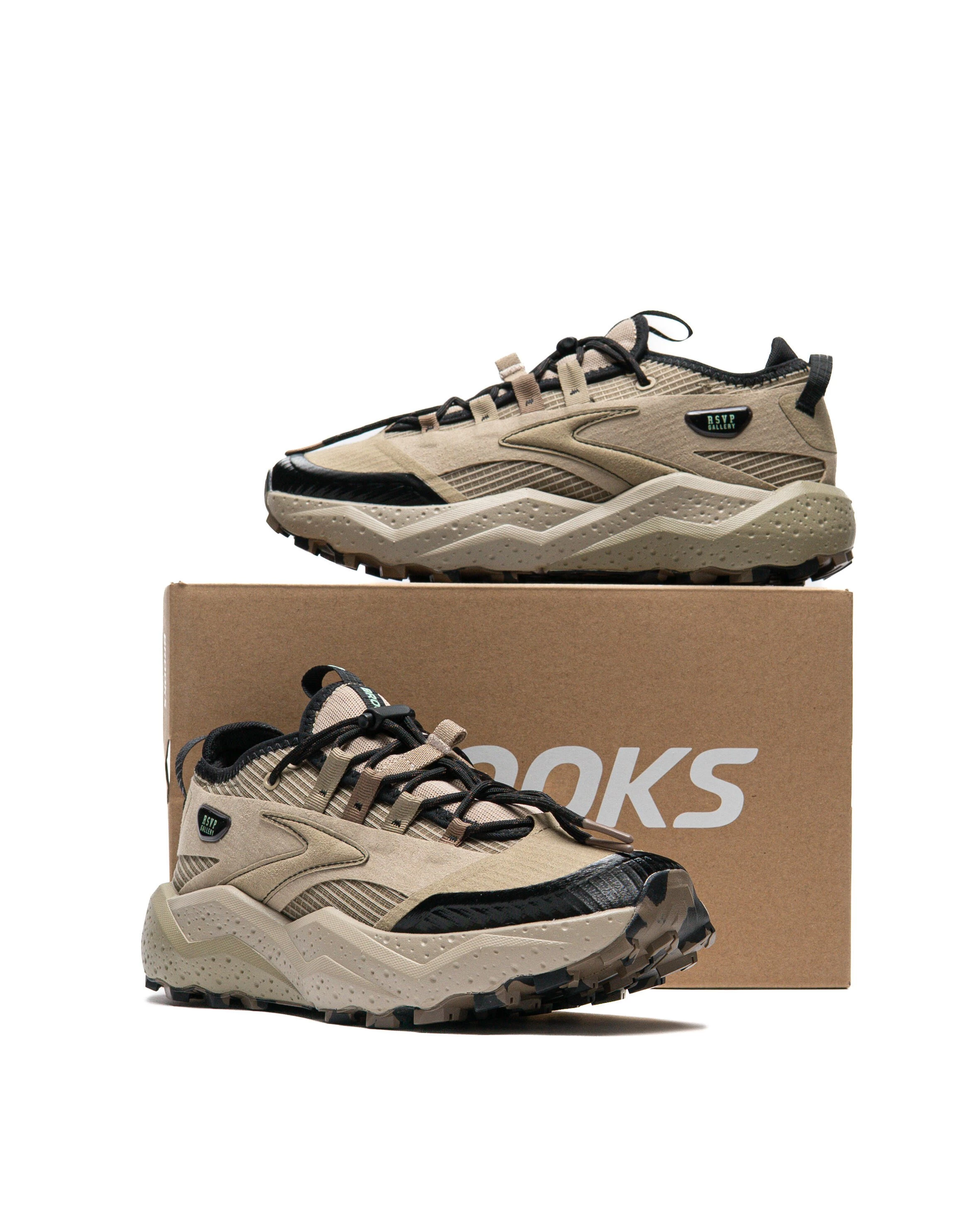 RSVP Gallery x Brooks Caldera 8 Trench 1105191D276 | Dead Stock