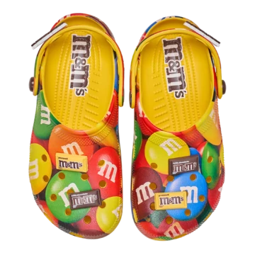 M&M'S x Crocs Pack Außenseite
