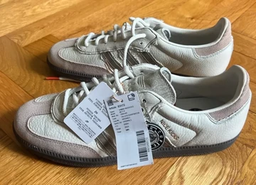 Nice Kicks adidas Samba von außen