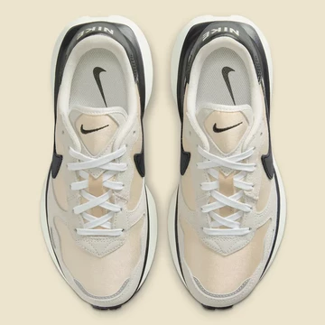 Nike Phoenix Waffle White Black von Oben