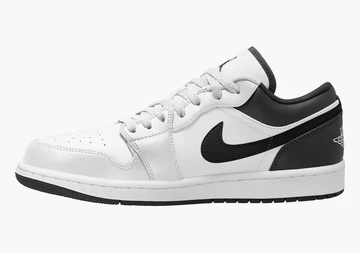 Jordan 1 Low White Reverse Panda von außen