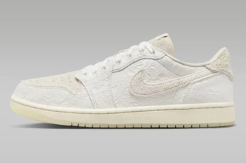 Chris Paul Jordan 1 Low OG Light Cream Sail Außenseite