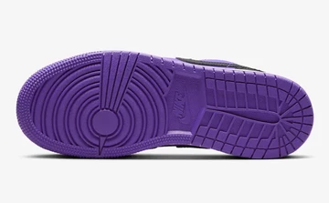 Jordan 1 Low GS Purple Venom Sohle