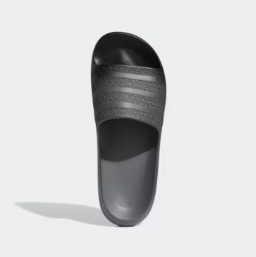 Dime adidas Ayoon Adilette Black von oben