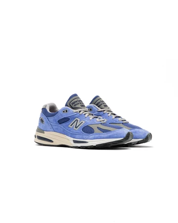 New Balance 991v2 Made in England Baja Blue schräg