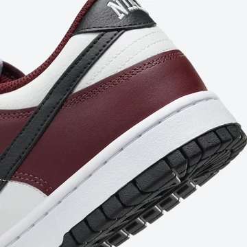 Dunk Low Dark Team Red Detail Ferse