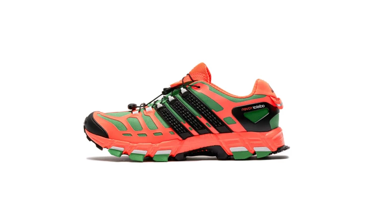 Der adidas Adistar Raven Solar Orange von außen