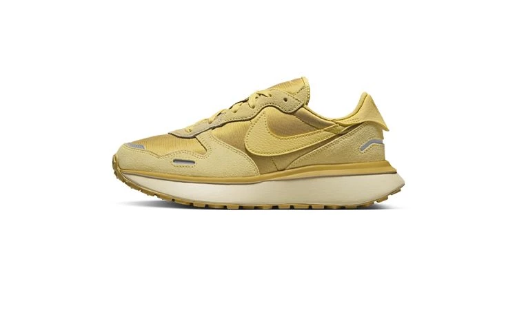 Nike Phoenix Waffle Wheat Gold