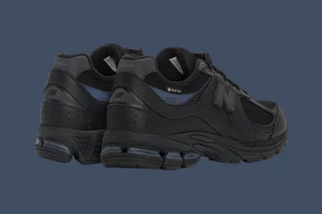 JJJJound x New Balance 2002R Gore-Tex Black schräg von hinten