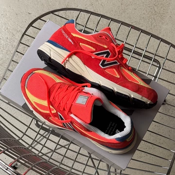 New Balance 990v4 Made in USA Bart Simpson von oben