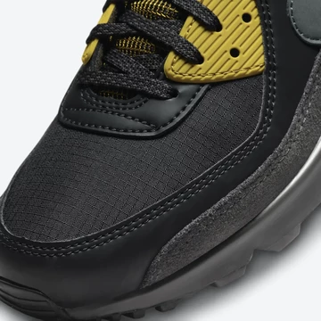 Air Max 90 Medium Ash Detail Toebox