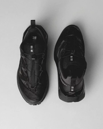 Boris Bidjan Saberi Salomon 11s Footwear Black XT von oben