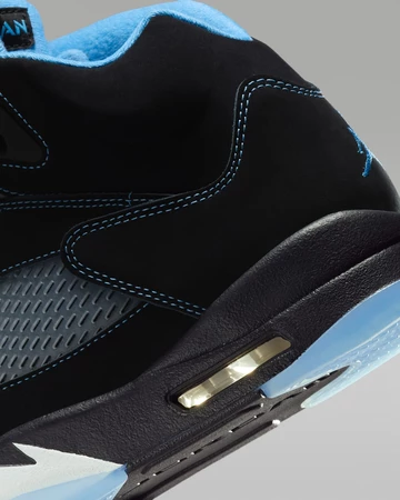 Air Jordan 5 Retro Black Carolina 2026