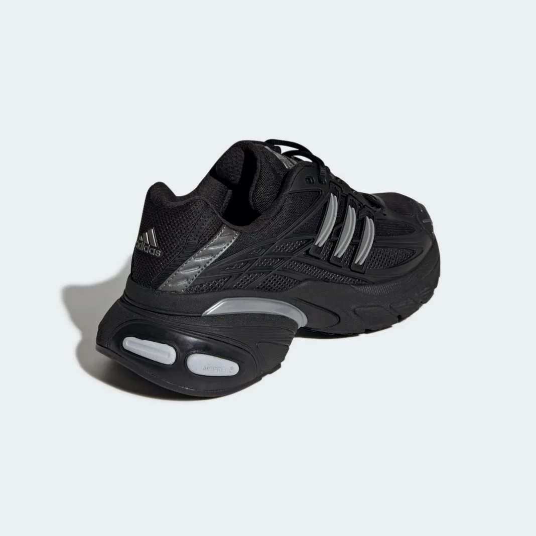 靴  ADISTAR XLG 2.0 HQ7555 adidas Adistar XLG 2.0 Black HQ7555 | Dead Stock